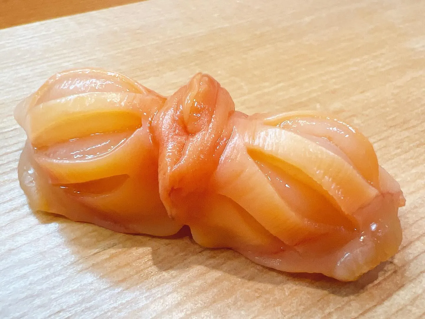 赤貝！産卵期を終えて、厚みを増して参りました😋