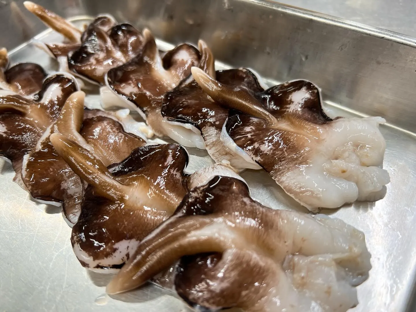 生トリ貝！プリプリの食感と、濃厚な甘みがたまりません😋